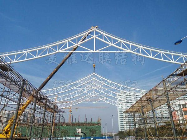 江蘇某中學門球場膜結構罩棚